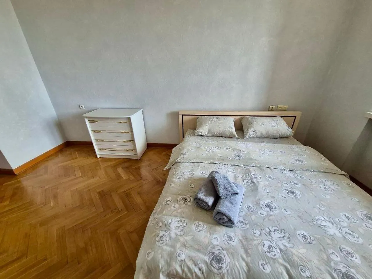 公寓 Аpartments At The Pecherska Metro Station