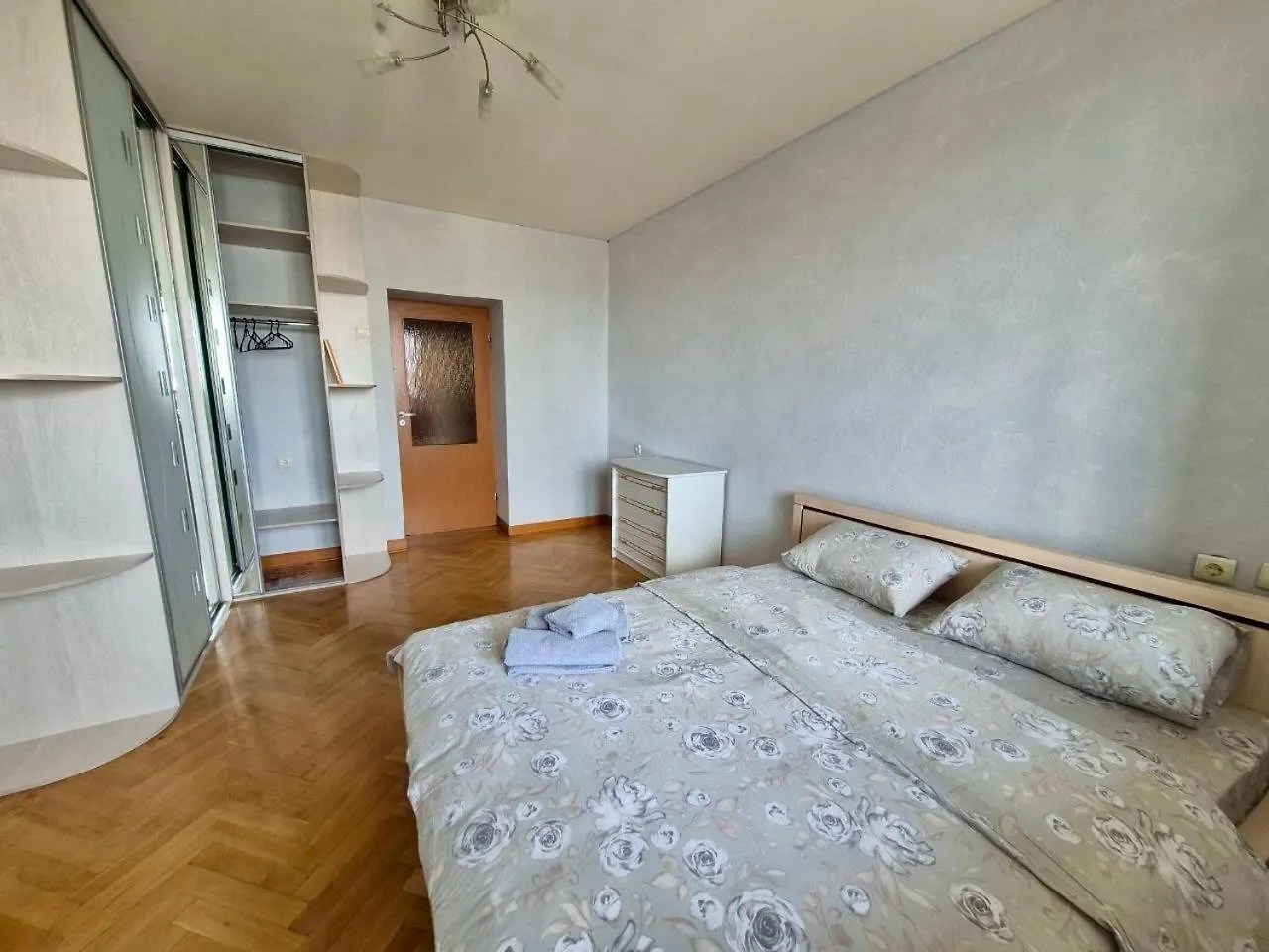Apartmán Аpartments At The Pecherska Metro Station